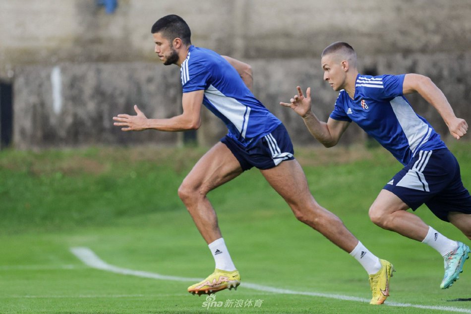 轻视传奇是 轻视传奇是