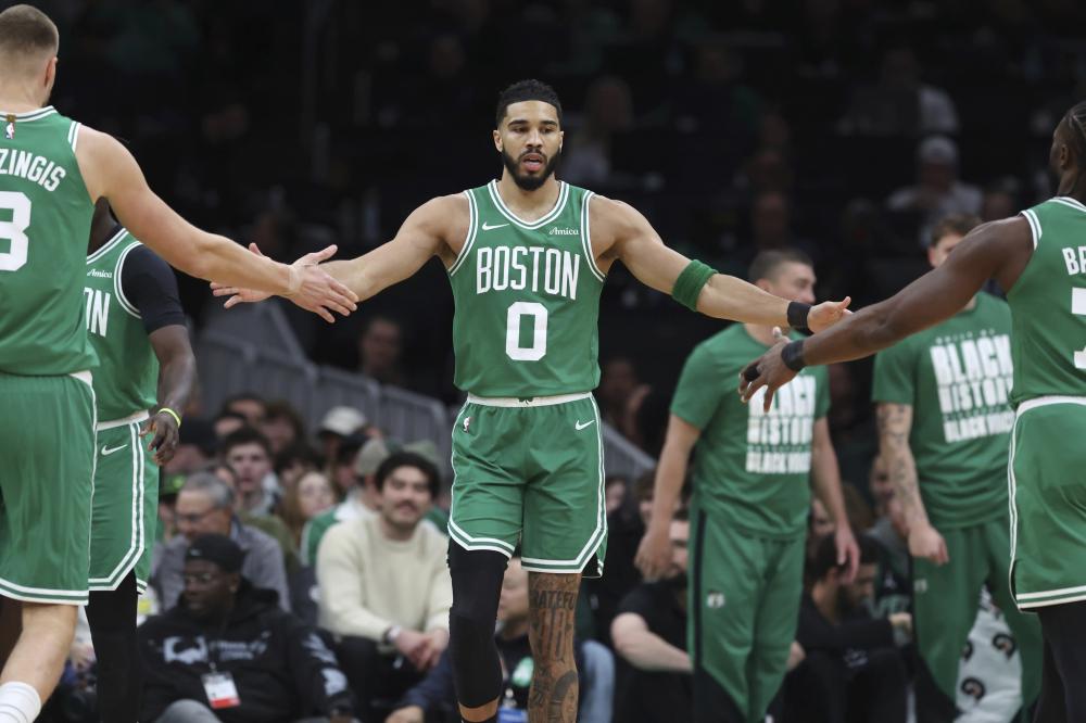 年轻球员在 年轻球员在