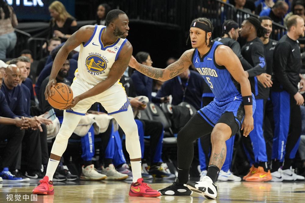 轻球员的上 轻球员的上