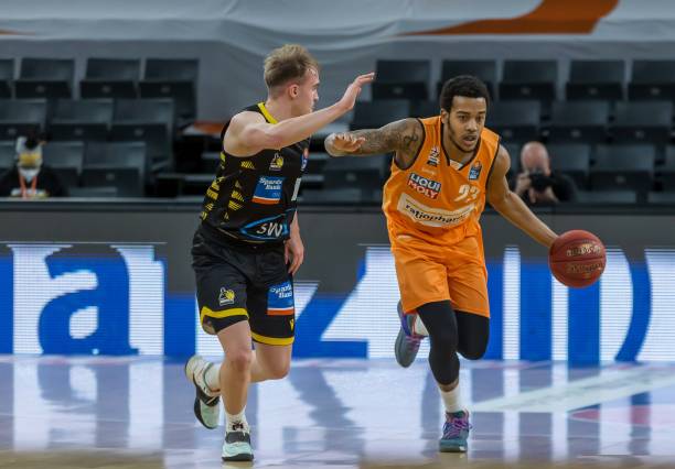 挥带来了多 挥带来了多